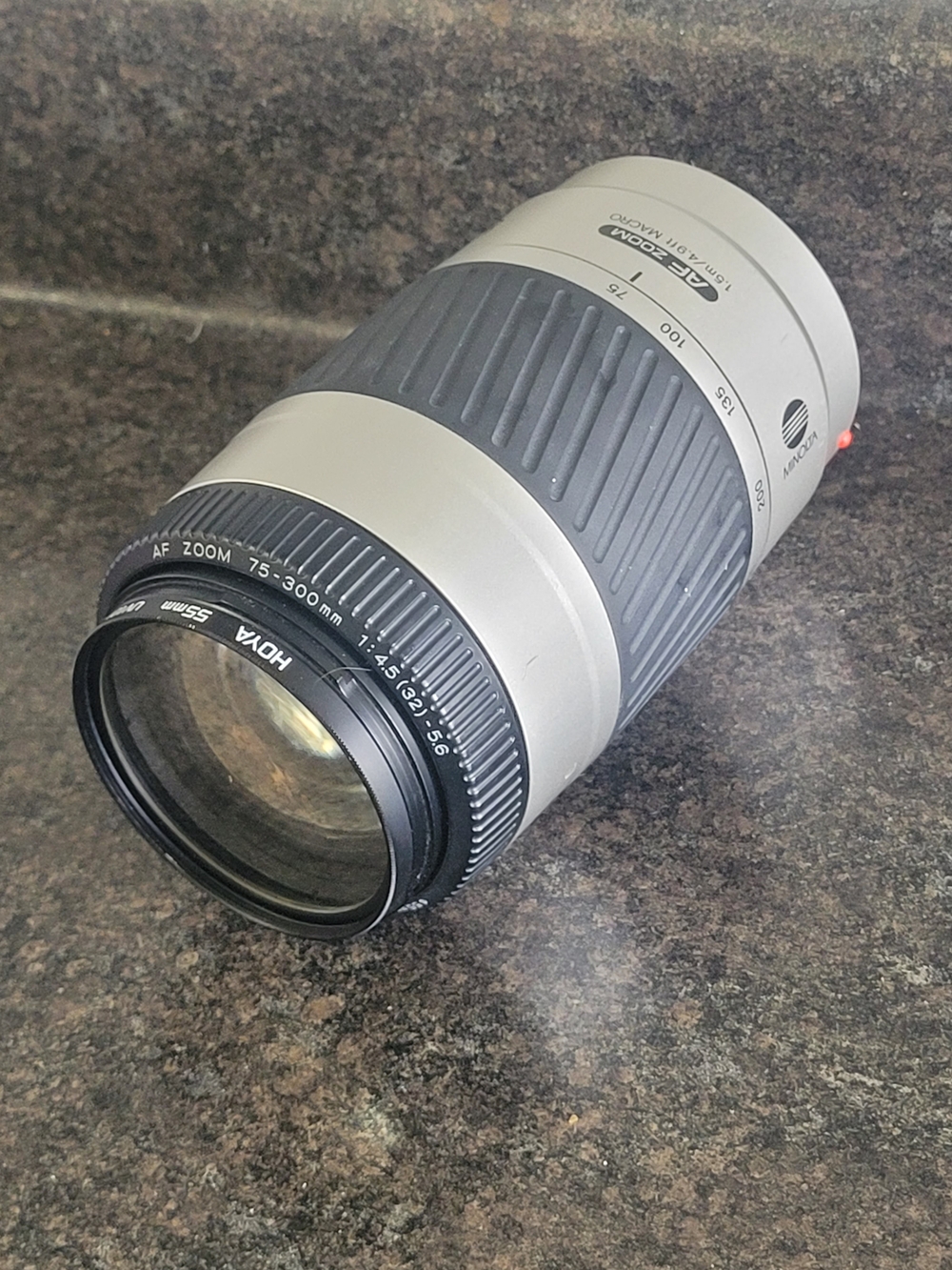 Minolta AF Zoom 75-300mm F 4.5-5.6 - A Mount Lens